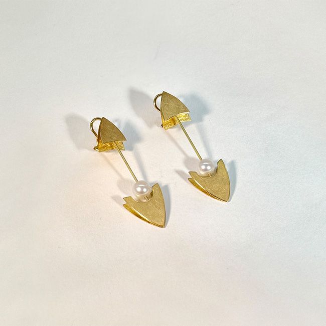 Gelbgold 750 Ohrclipstecker als Hänger mit Süsswasserperlen